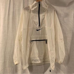 Nike vintage wind breaker size large
